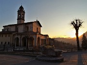 76 Bel tramonto alla Chiesa di Cornalba